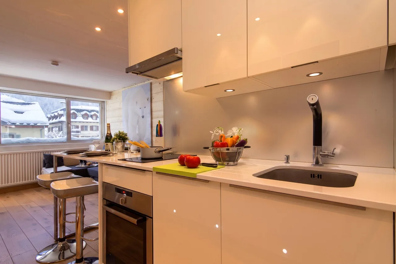 Apt Le Concordia 4 Chic 2BR in Chamonix Centre | Ski photo 3