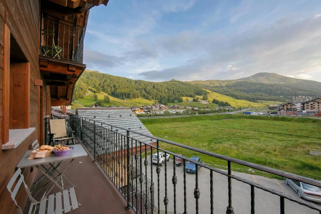 Mountain View Apartment in Livigno
