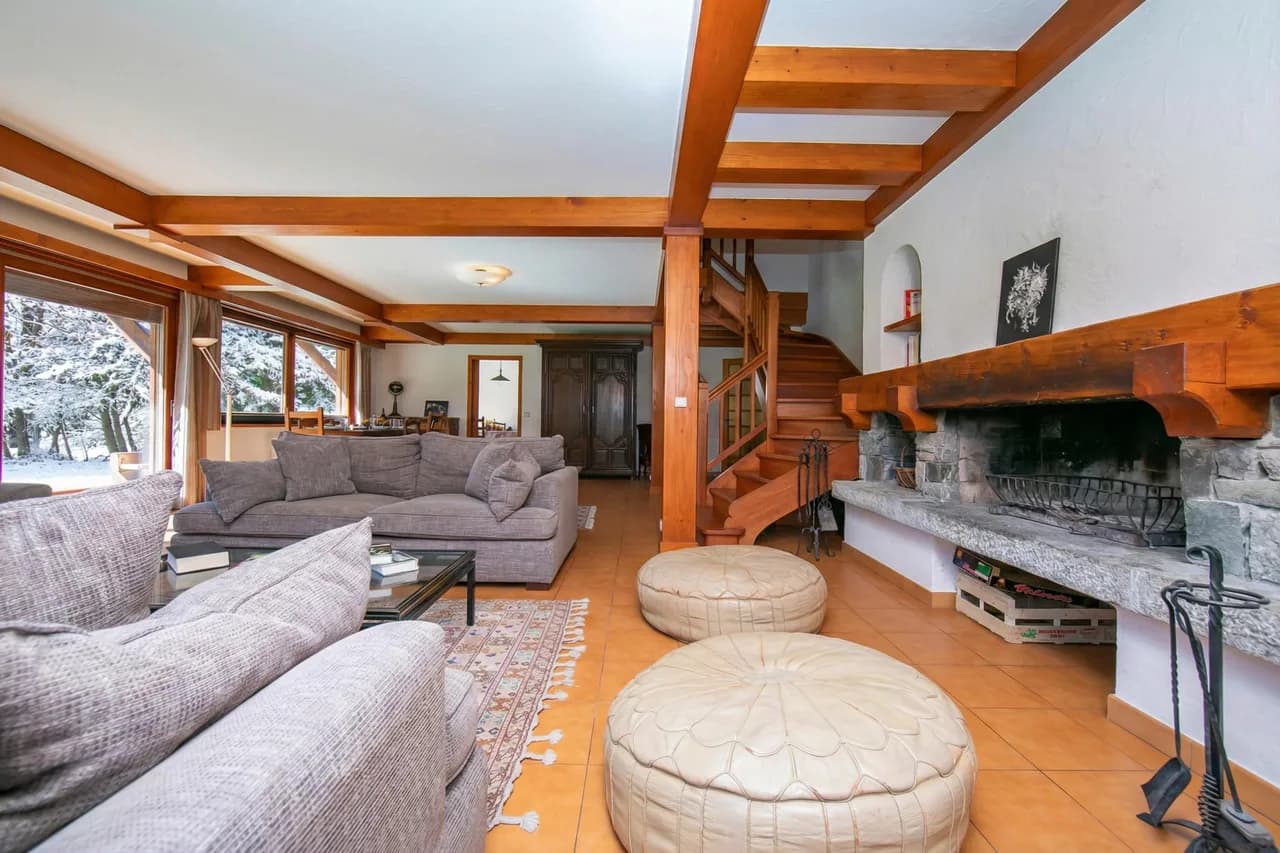 Chalet du Golf618 Family retreat for 9 next to Ski lifts photo 3