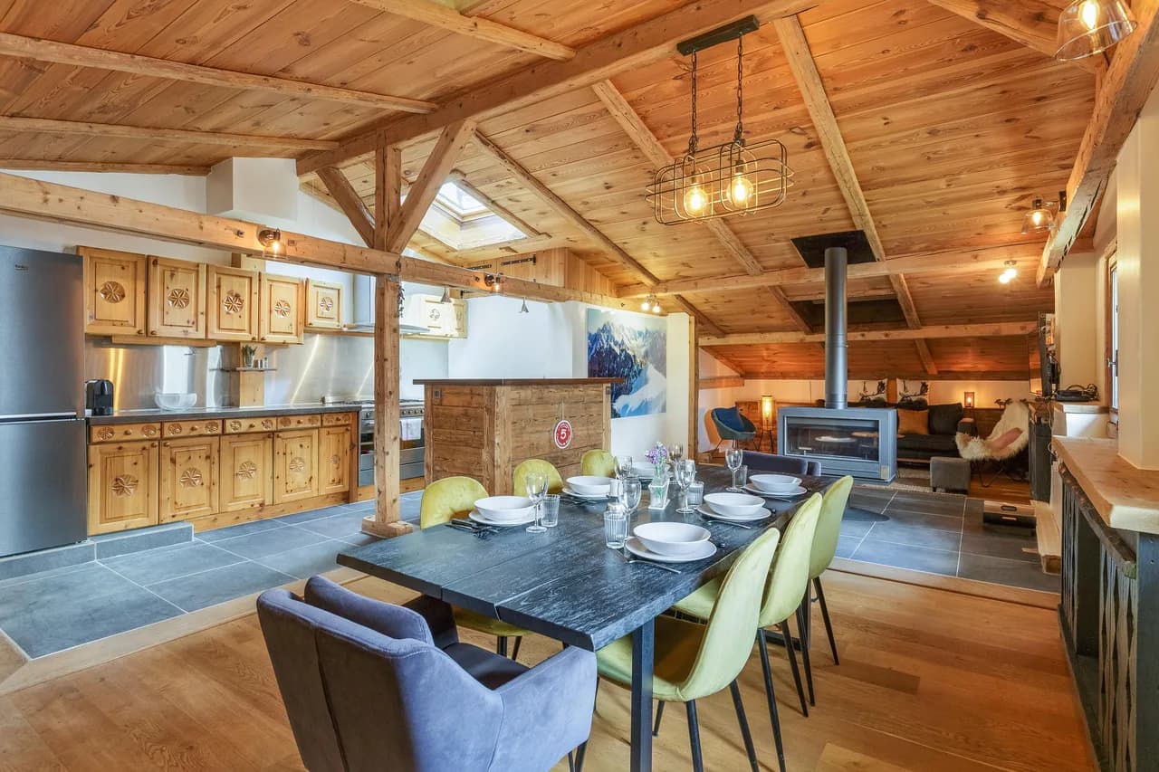 Le Beaulieu Chamonix Penthouse Loft | Kamin & Ausblick, Foto 2
