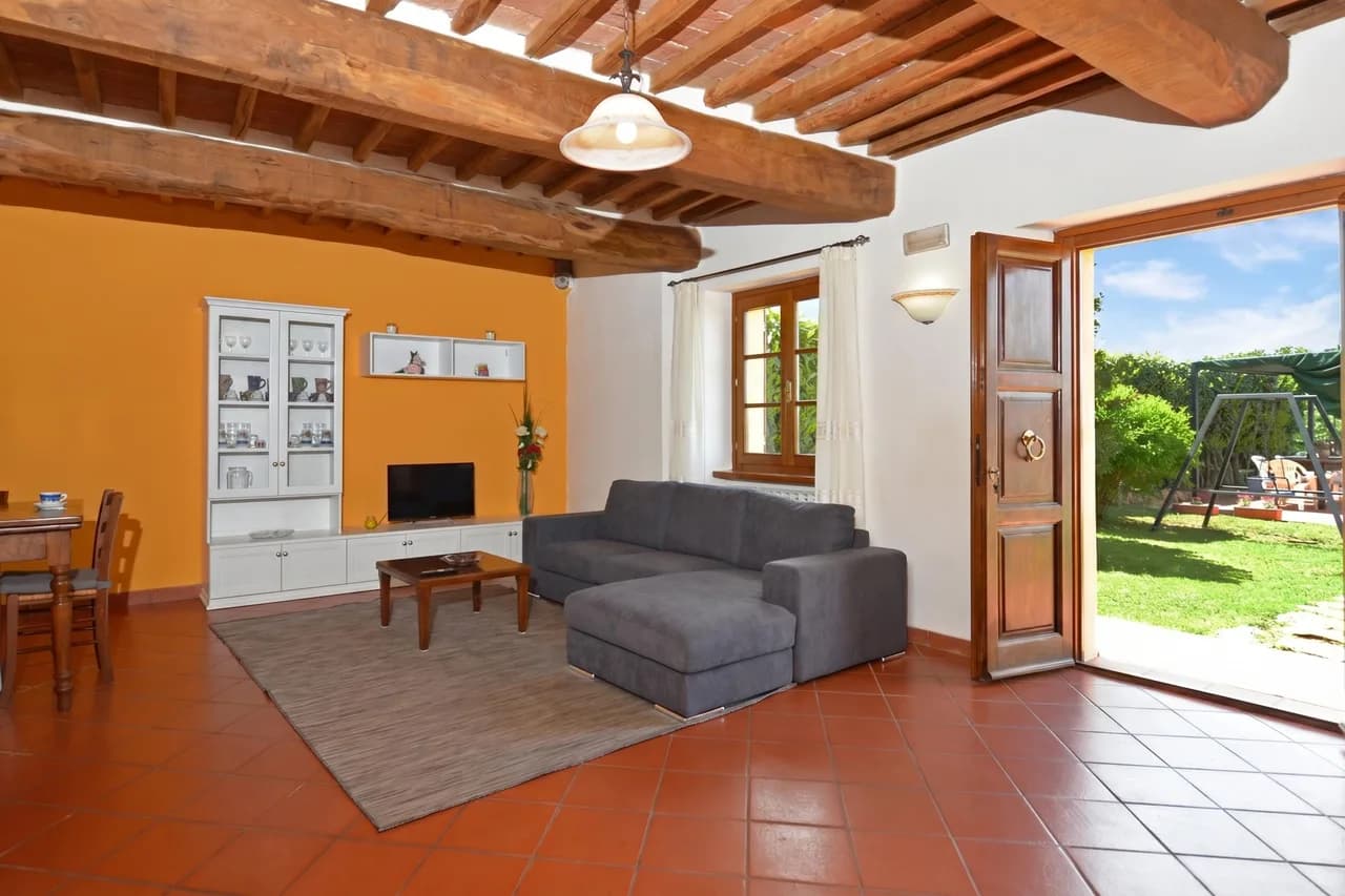 Elegant Vacation Home in Monticiano Tuscany Italy, Foto 3