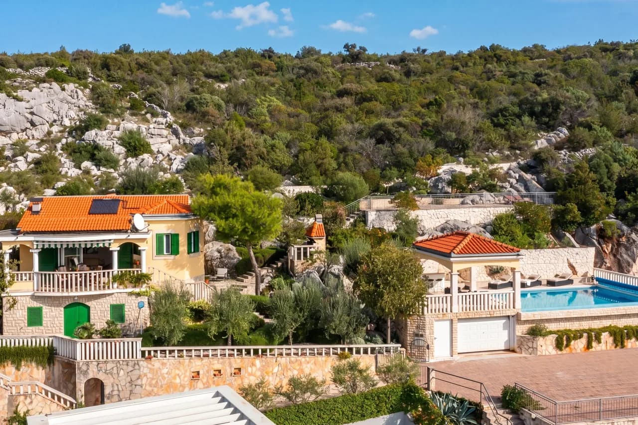 Pool Villa Vese /w Panoramic Sea View photo 3