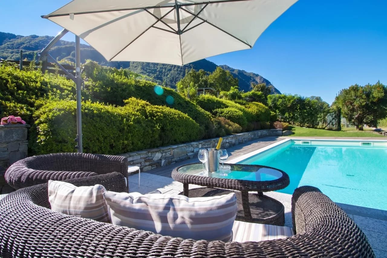Lake View Villa with Private Pool in Italian Lakes, foto 2