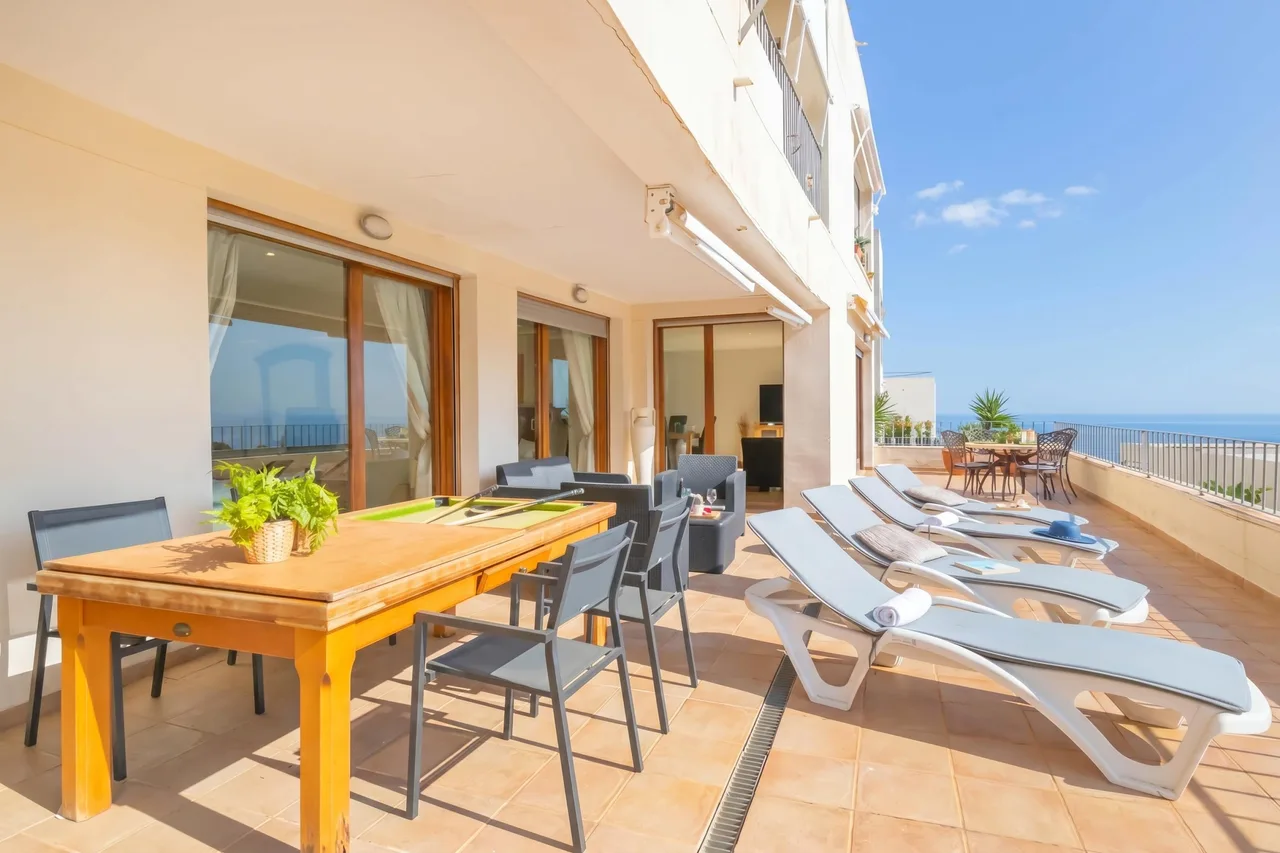 Mountain View Apartment with Pool in Marbella, Foto 3