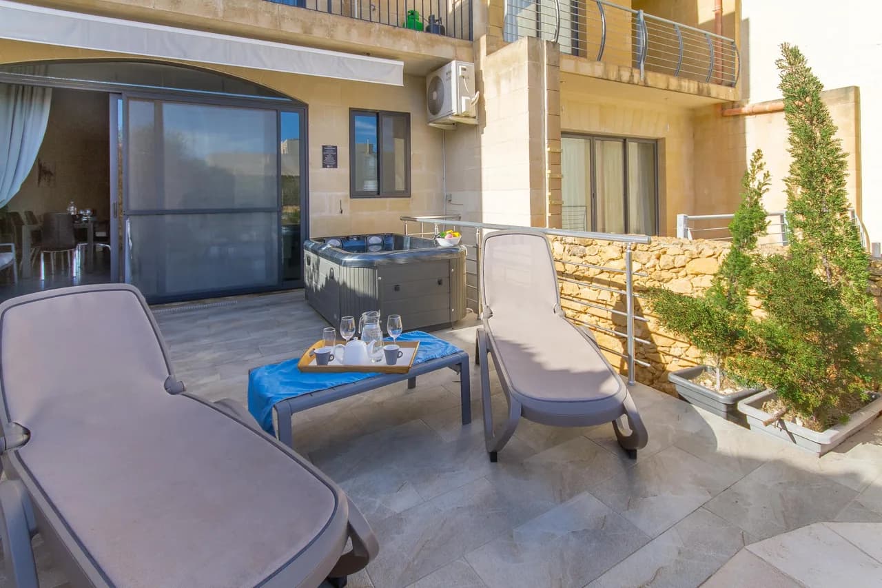 Ta'Siku Gozitan Villa + Pool & Whirlpool, Foto 4