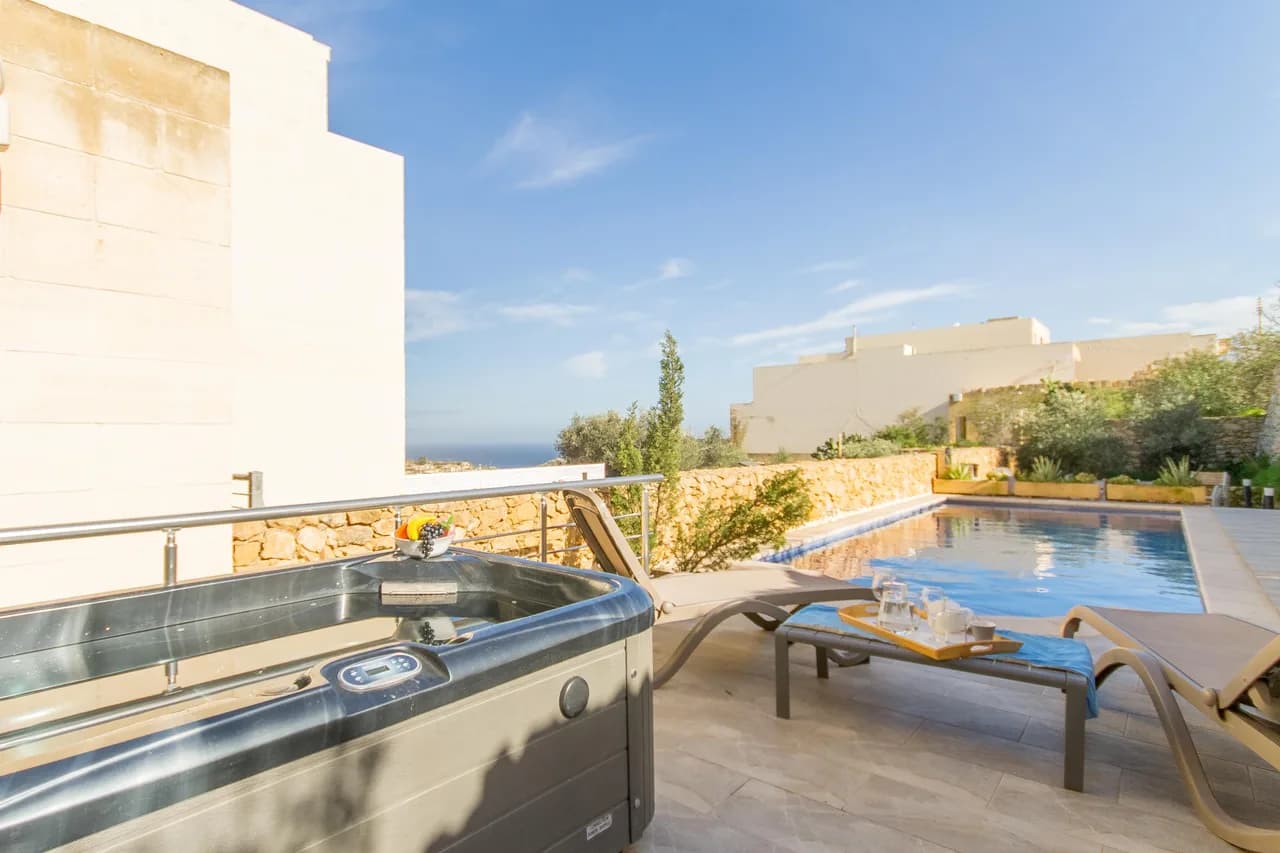 Ta'Siku Gozitan Villa + Pool & Whirlpool, Foto 5