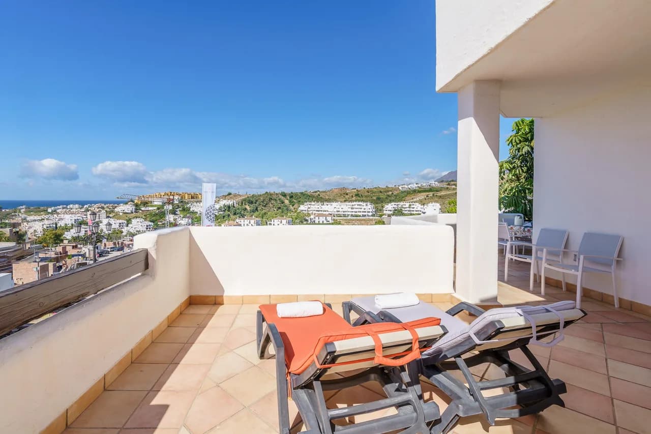 Sunset Seaview Apartment in Estepona, Foto 2