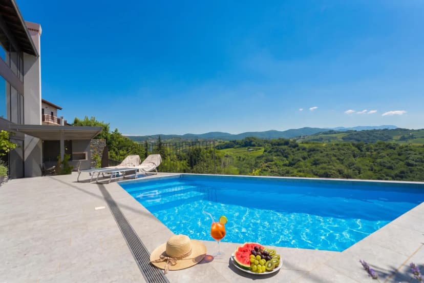 Villa Eva w/ Pool & Spa in Goriška Brda