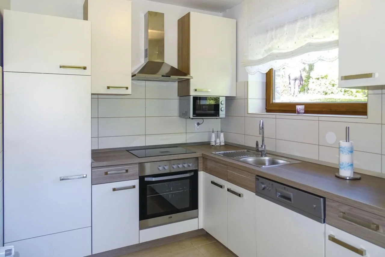 Lakeside Vacation Home in Metlika, Slovenia, photo 5