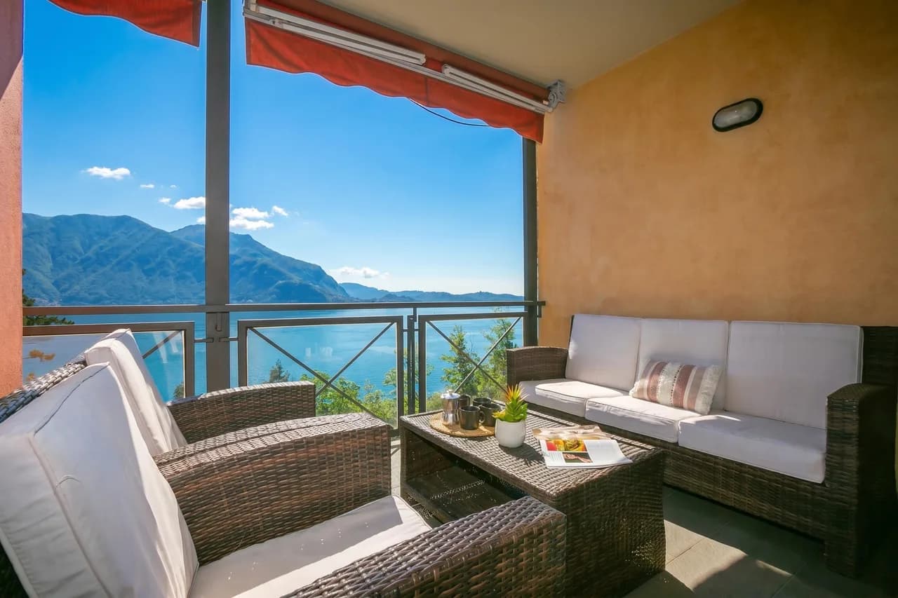 Panorama Lake View Apartment in Ghiffa, Piedmont, Italy, photo 3