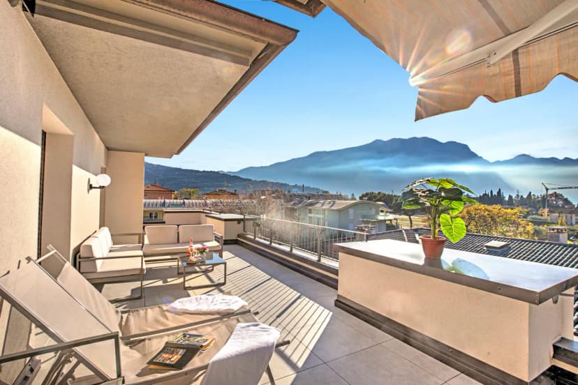 Antares 150m from the Lake with Large Terrace
