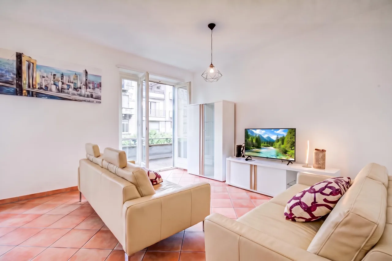 Bellinzona in Centro: Lift, Parking, Sleeps 6 photo 2