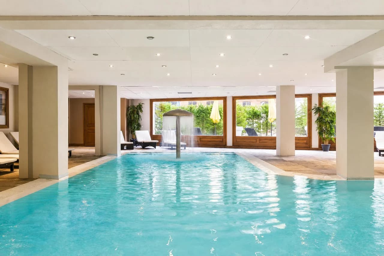 V Loriaz 35: Beside Ski Lift; Pool, Sauna & Gym photo 2