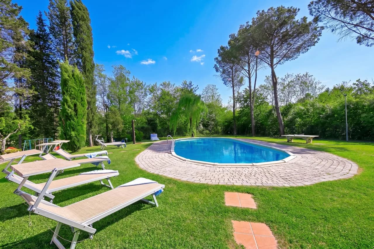 Elegant Villa with Garden in Fucecchio, Tuscany, Italy, Foto 4