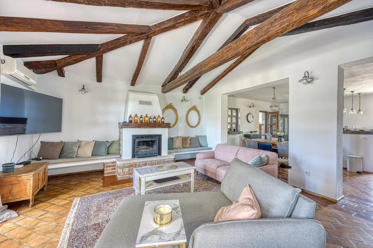 Rustic Pool Villa Aryana photo 4