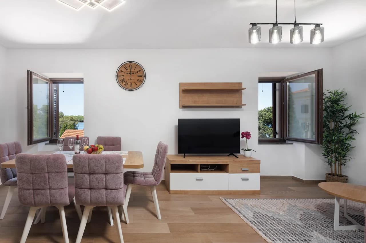 Beachfront Luxury Apartment in Punat, Krk photo 4