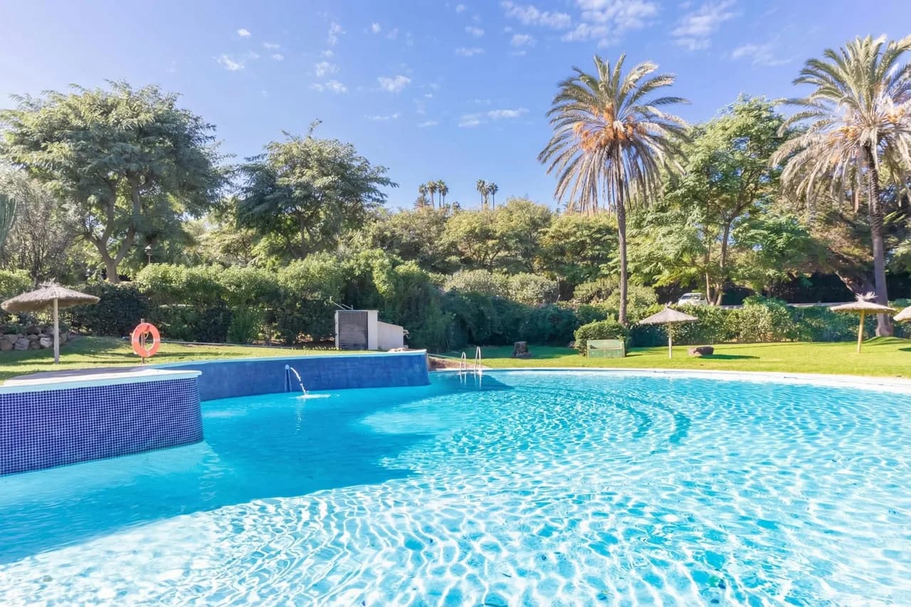 Beachfront Townhome in Estepona, Foto 5