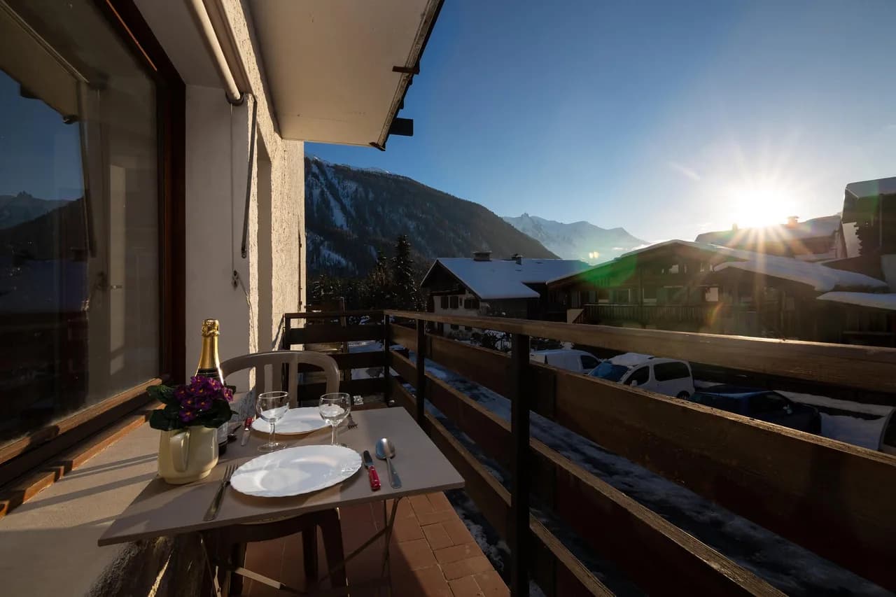 Résidence le Chardonnet D Studio w/Shared Pool & panoramic views photo 4