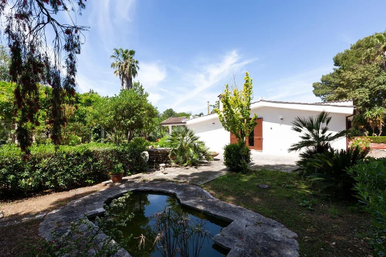 Charming Villa With Garden and Pool in Oria photo 2