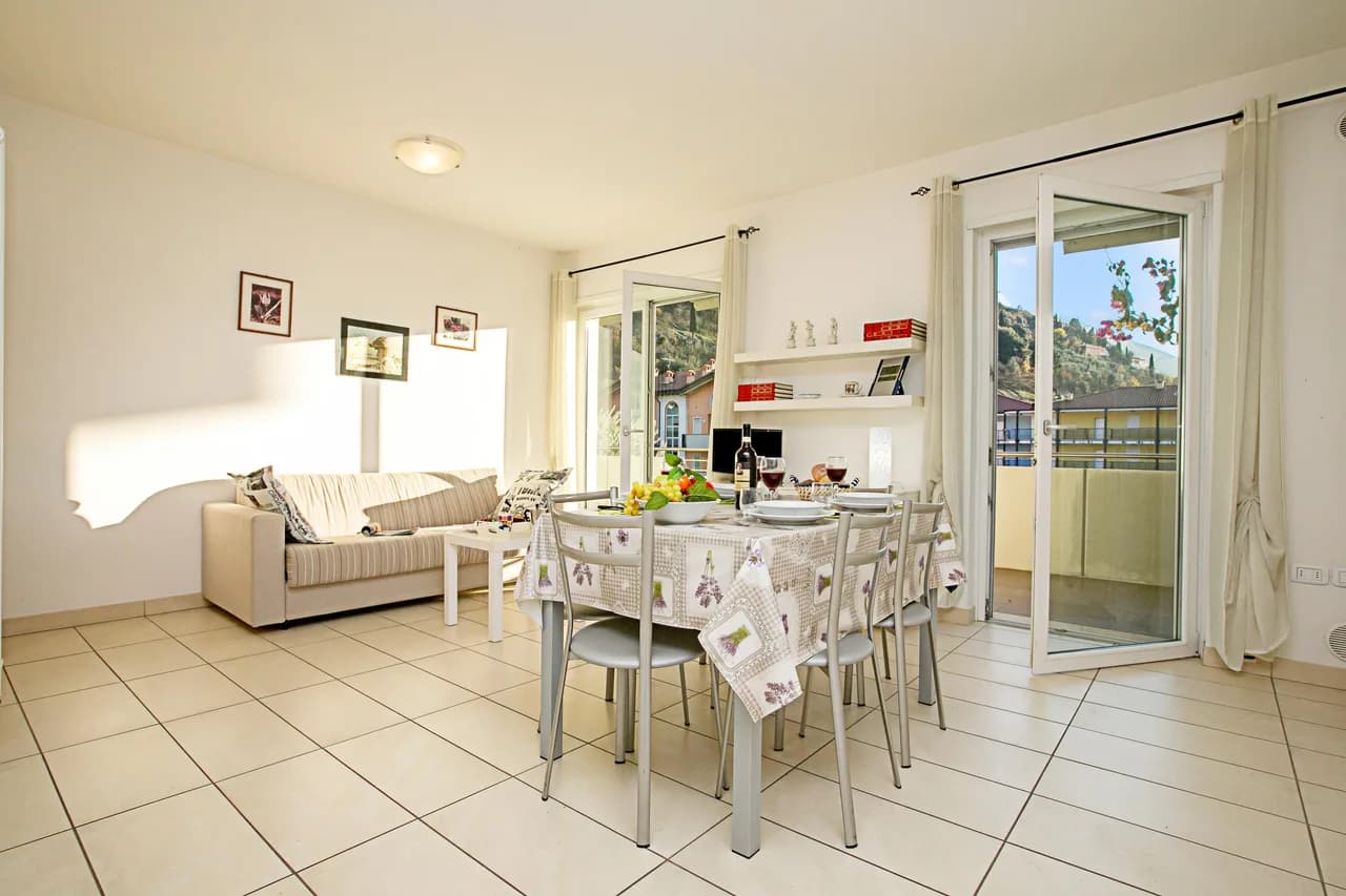 Torbole Relax, Pool & Balcony Apartment, foto 3