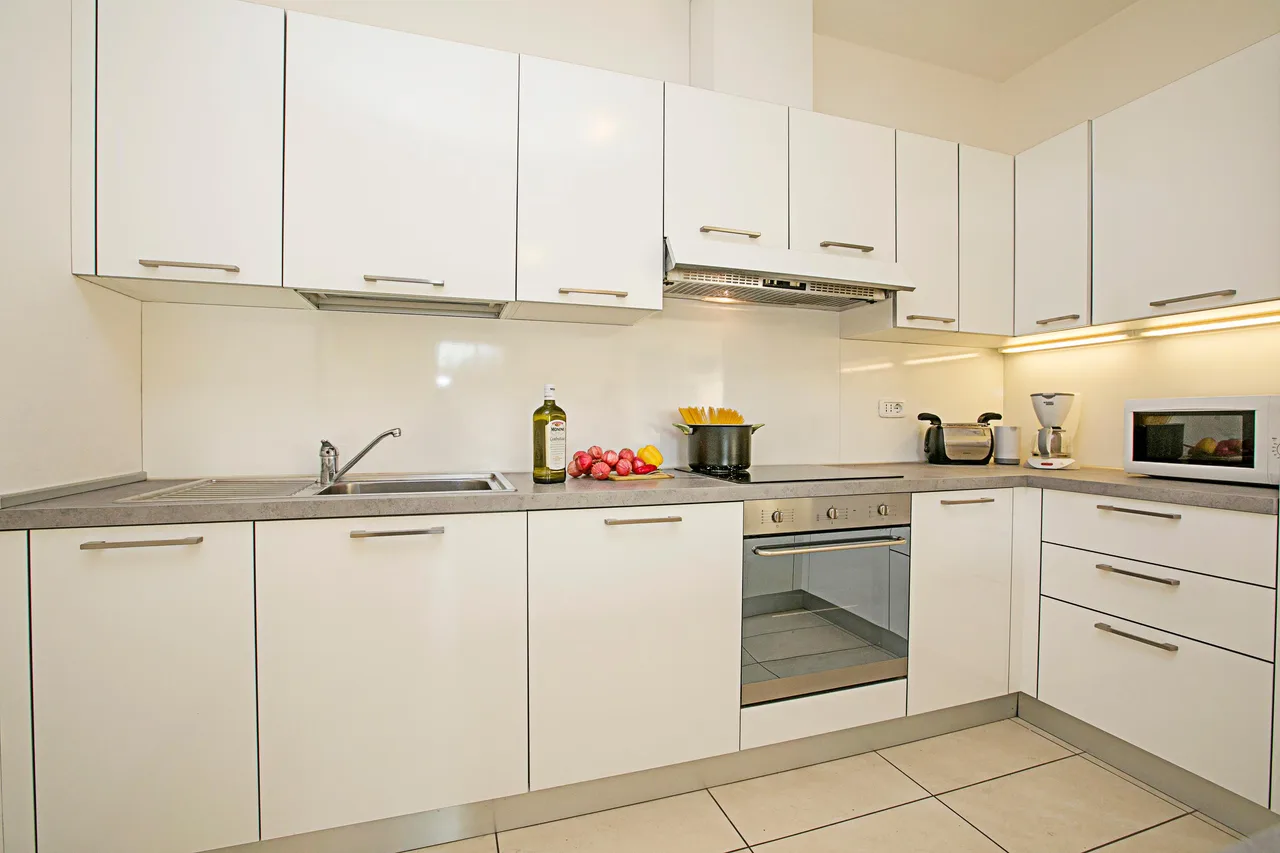Torbole Relax, Pool & Balcony Apartment, foto 5
