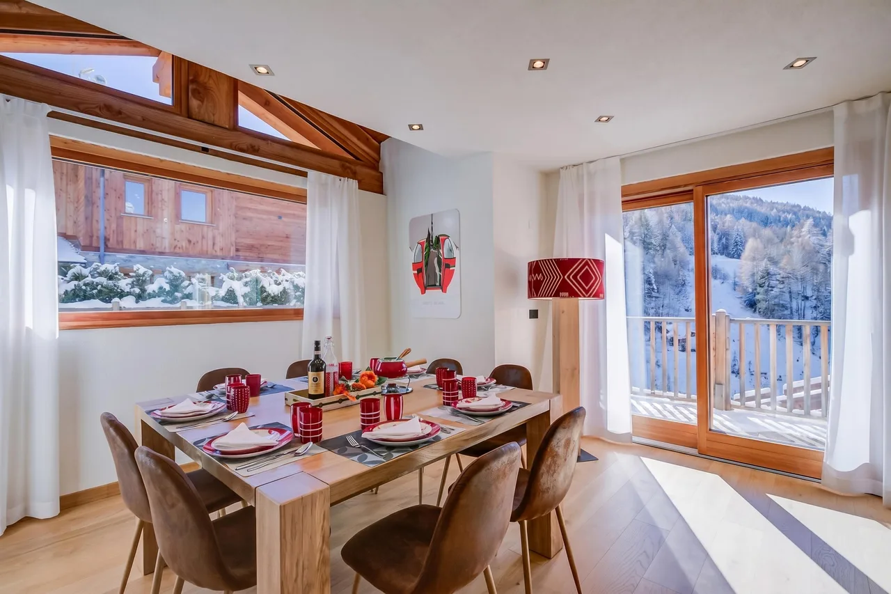 Chalet Merveille Ski In - Ski Out for 9 photo 2