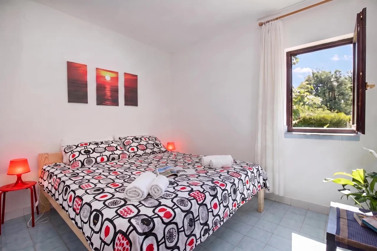 Beach Garden Apartment 2 with Private Parking photo 5