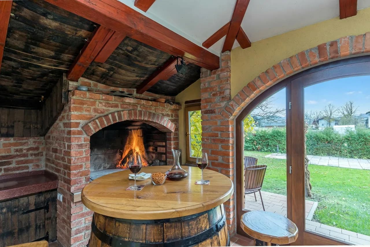 Forge of Happiness Rustic Retreat photo 3