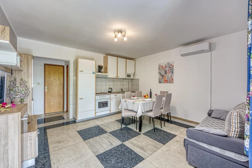 Sea View Apt Silver near Zadar