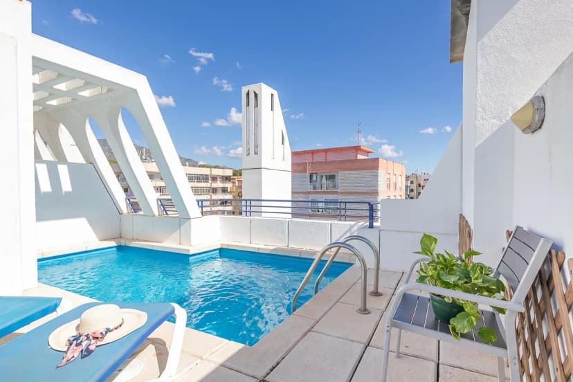 Marbella pool House PH77 on sea shore