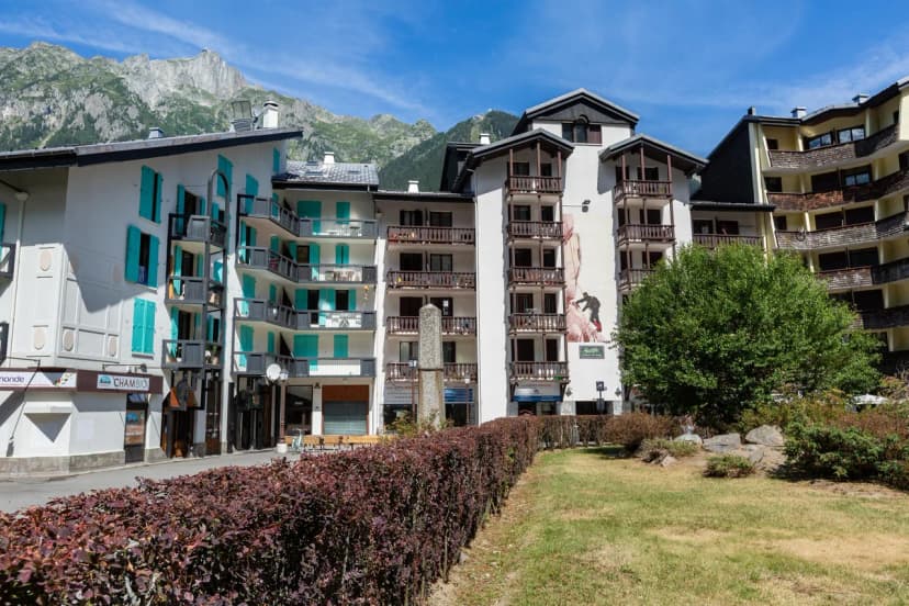 Cham Sud Balme407 Walk to Lifts & Centre