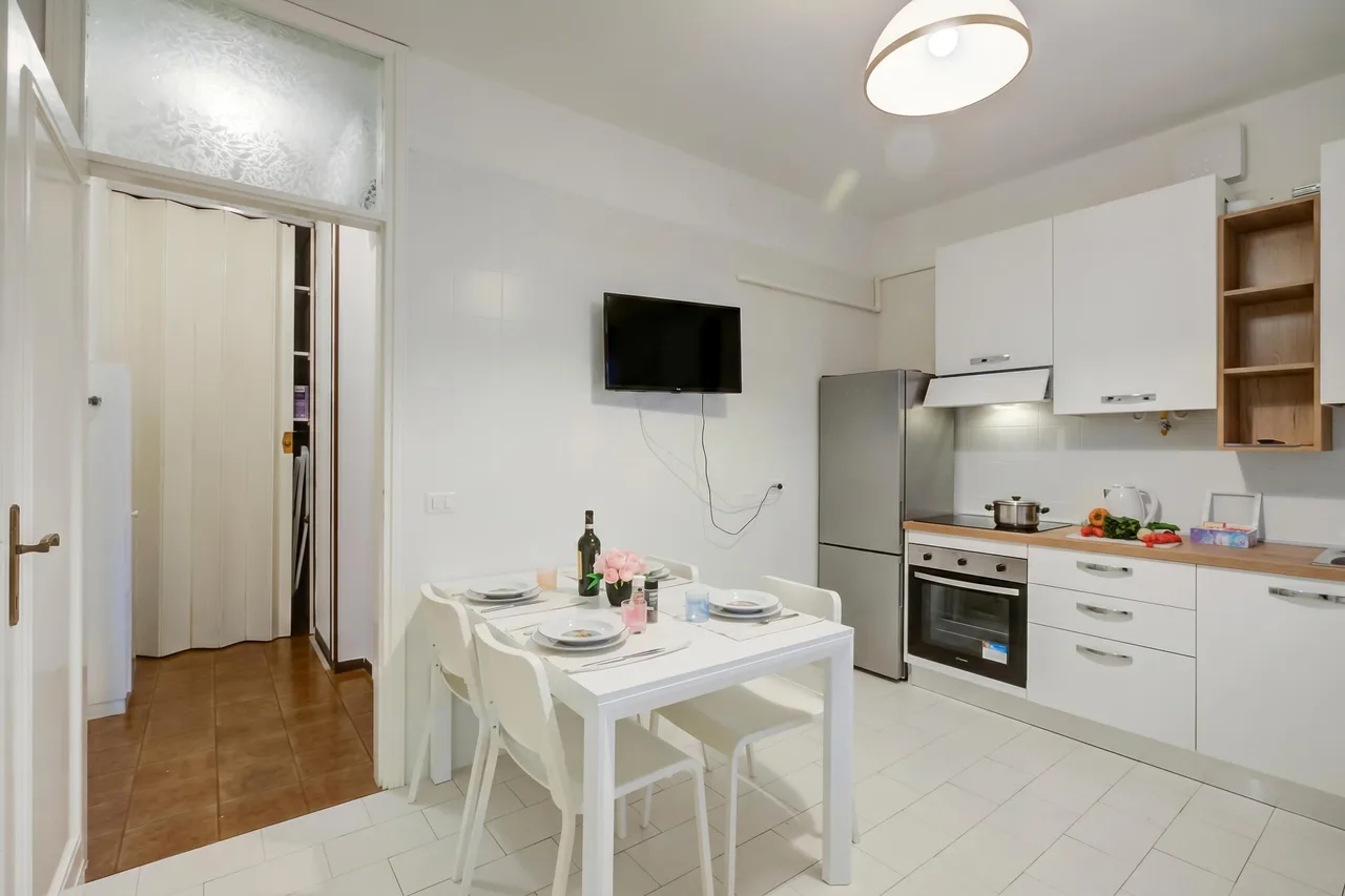 Villa Fiorita - Apt 1 - Violetta cerca del lago, tiendas y aire acondicionado, foto 3