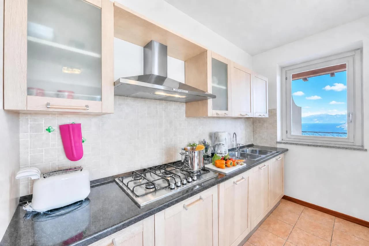 Panoramic Lake View Apartment in Stresa, foto 5