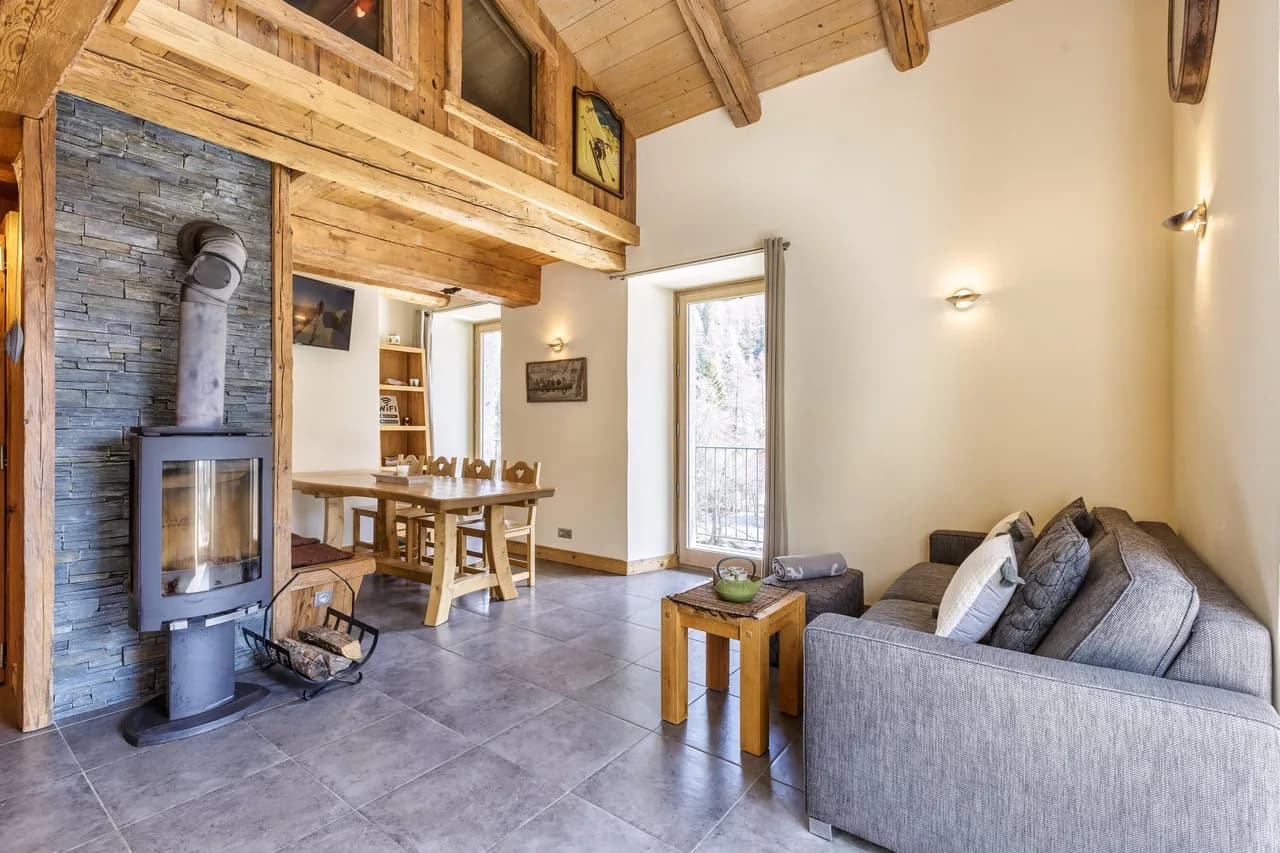 Apt Arsene 6 Style Chalet Près des Pistes Accueille 6