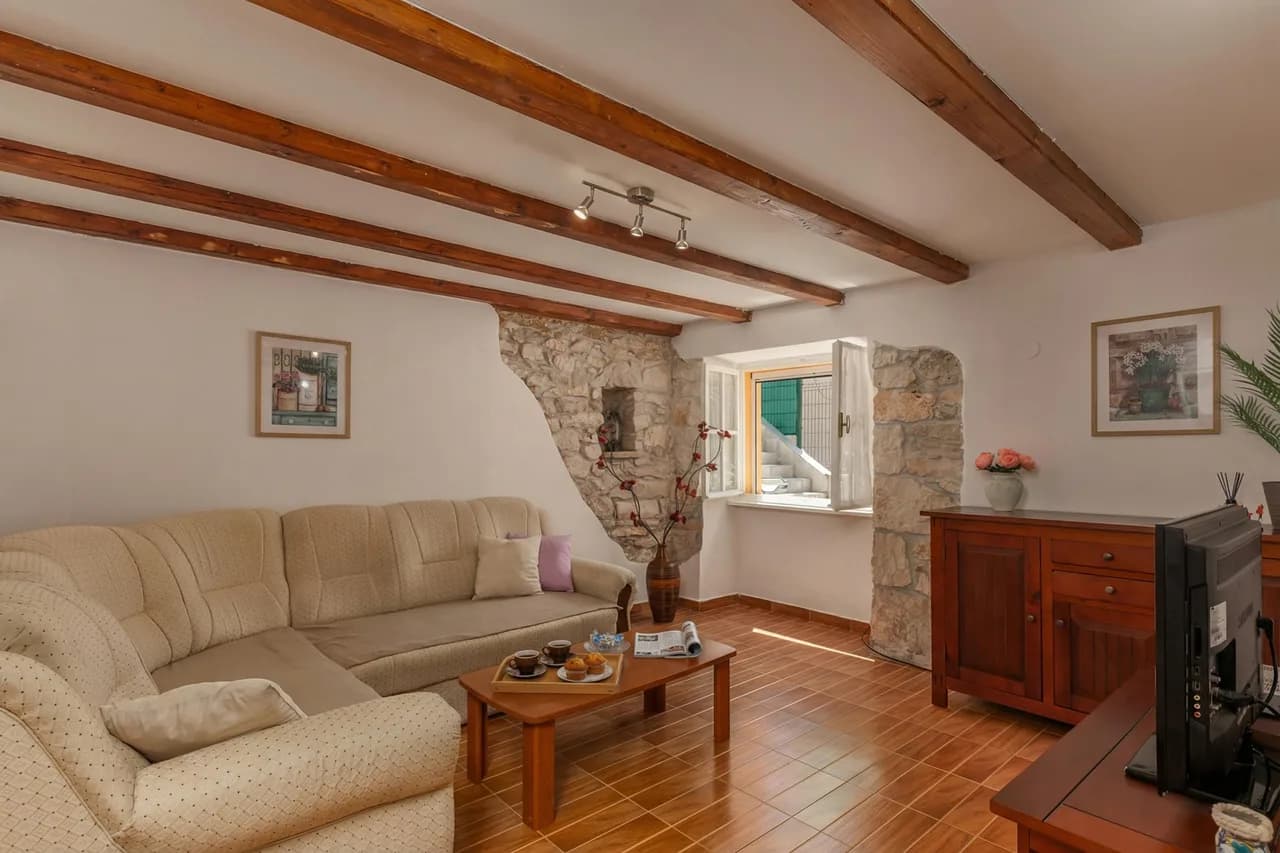House Papinka with Private Pool & Garden photo 4