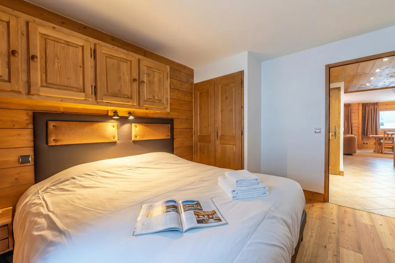 Apt BecD1 Cosy 3BR Chalet Apartment w/ Terrace & Views photo 4