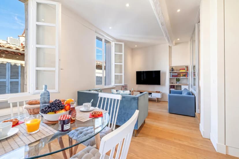 Apartment Matisse 100m Near The Sea