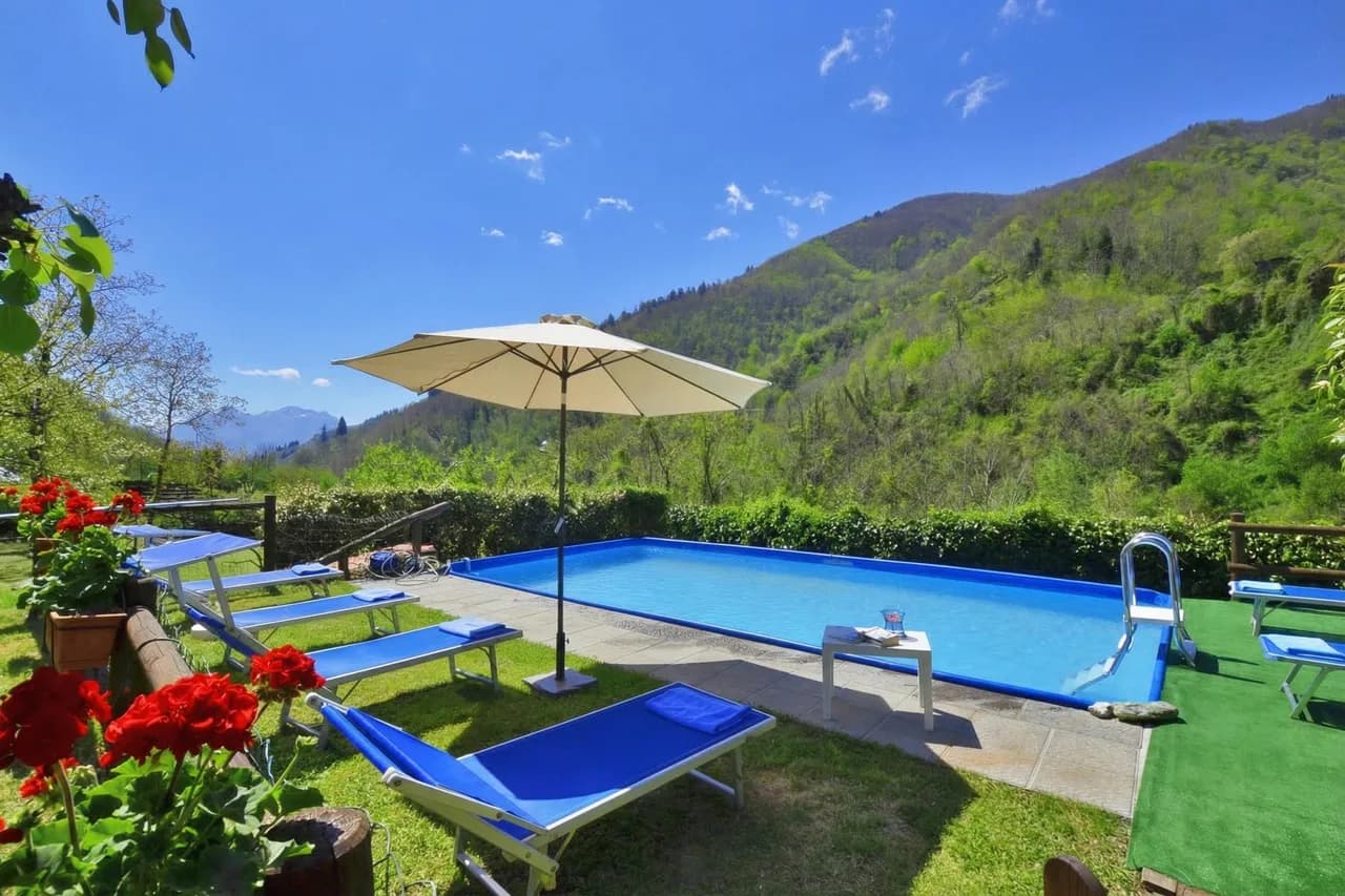 Scenic Mountain View Vacation Home in Castiglione Di Garfagnana photo 2
