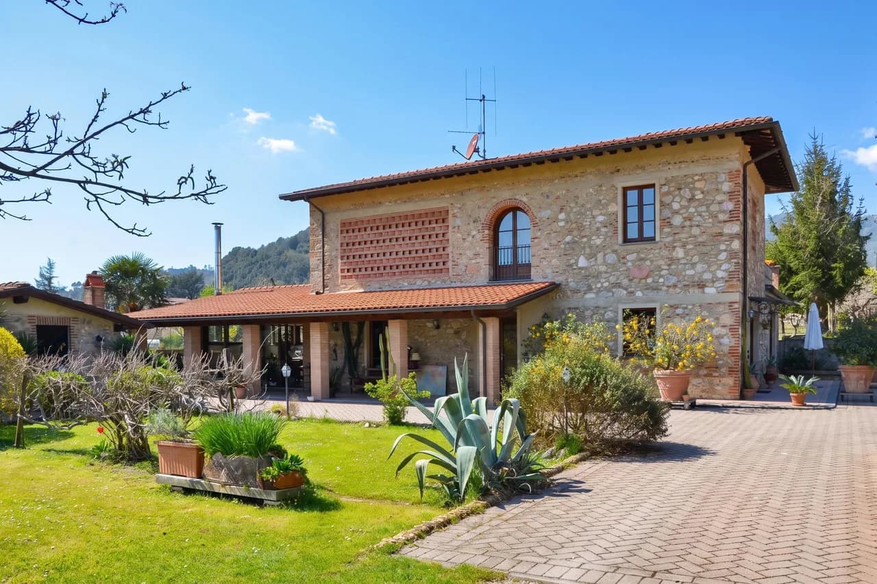 Charming Vacation Home in Camaiore Tuscany Italy photo 2
