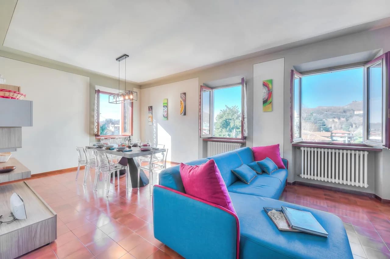 Anita Lake, 2BR Retreat w/ Shared Pool and Gym photo 2