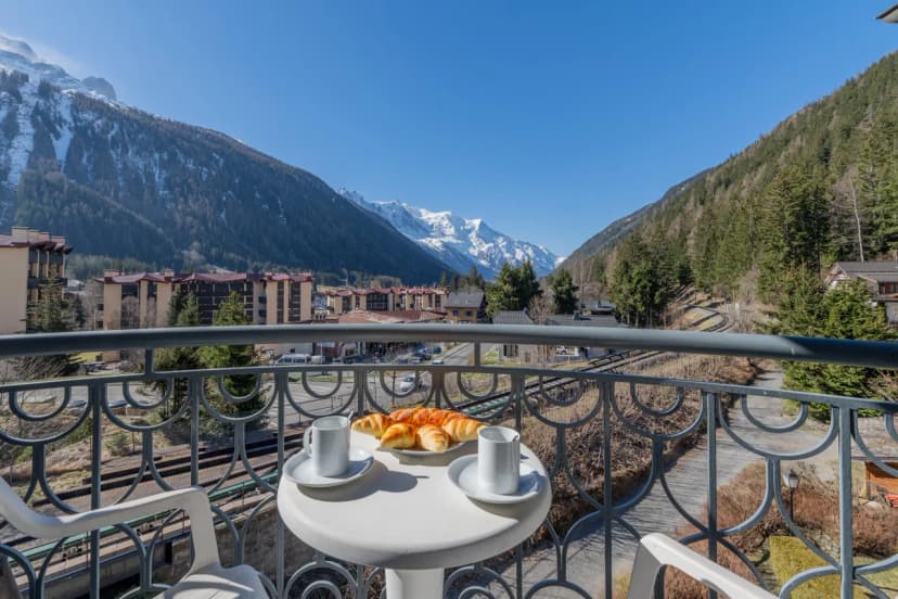 Le Cristal NB15 Mont-Blanc View, Pool, Parking & Free WiFi