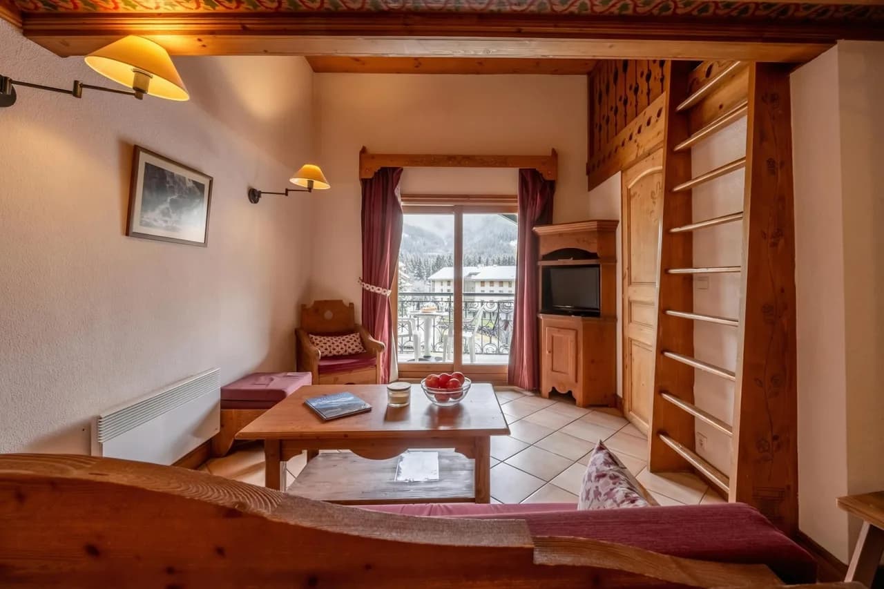 Le Cristal GM20 Bergblick, Pool, private Sauna & Parkplatz, Foto 4