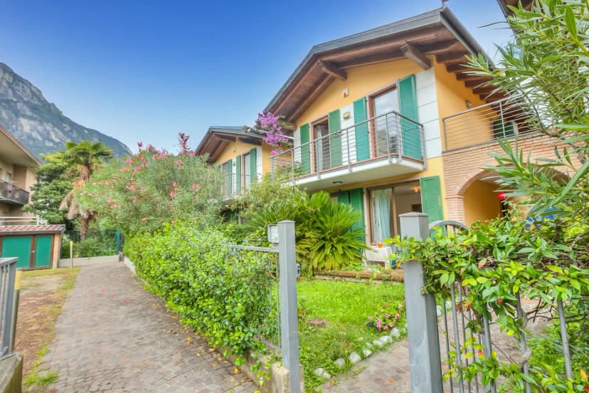 La Perla Di Riva 200m From The Lake Garda
