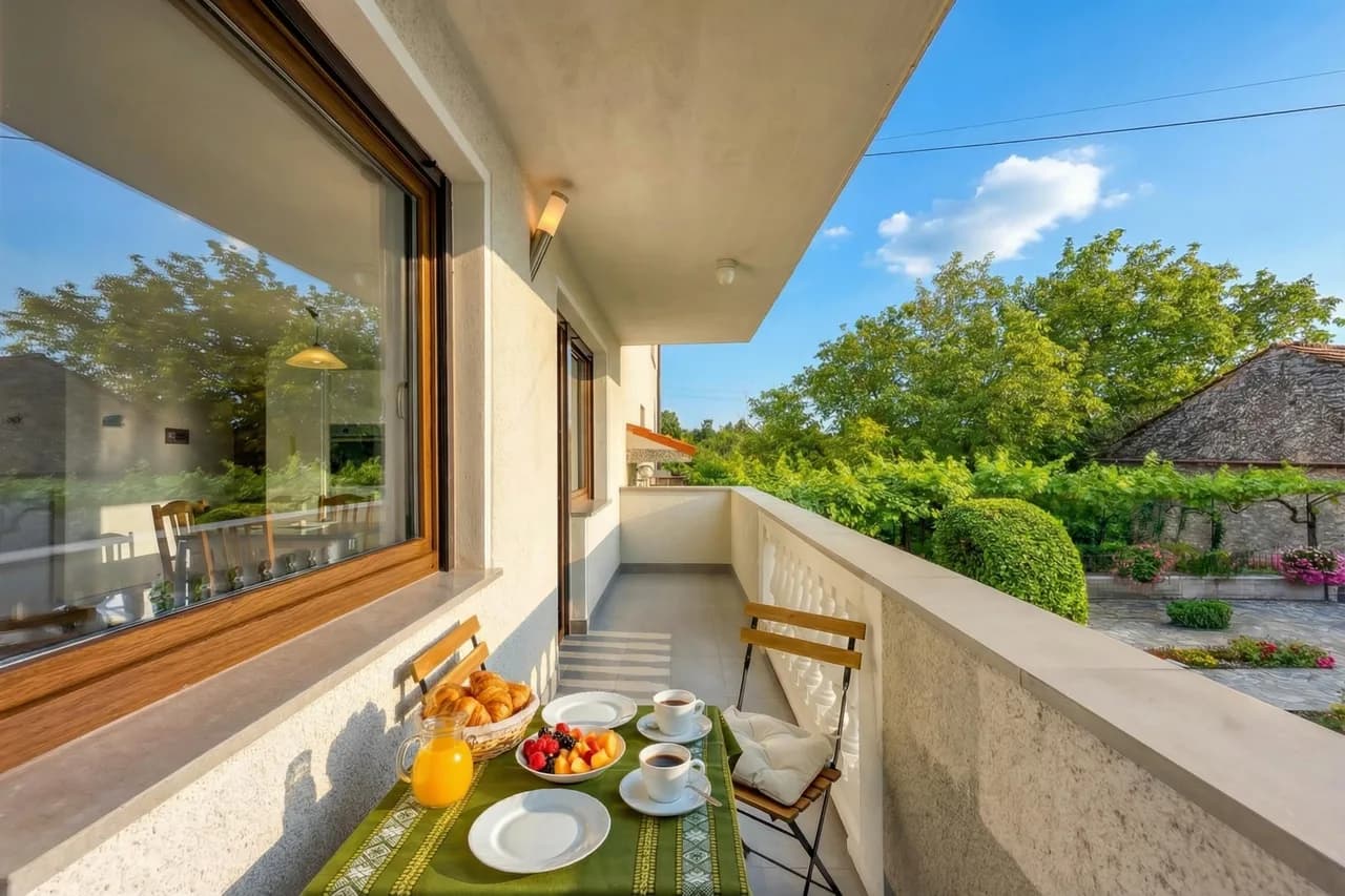 Ruj Karst Apartment with Balcony photo 3
