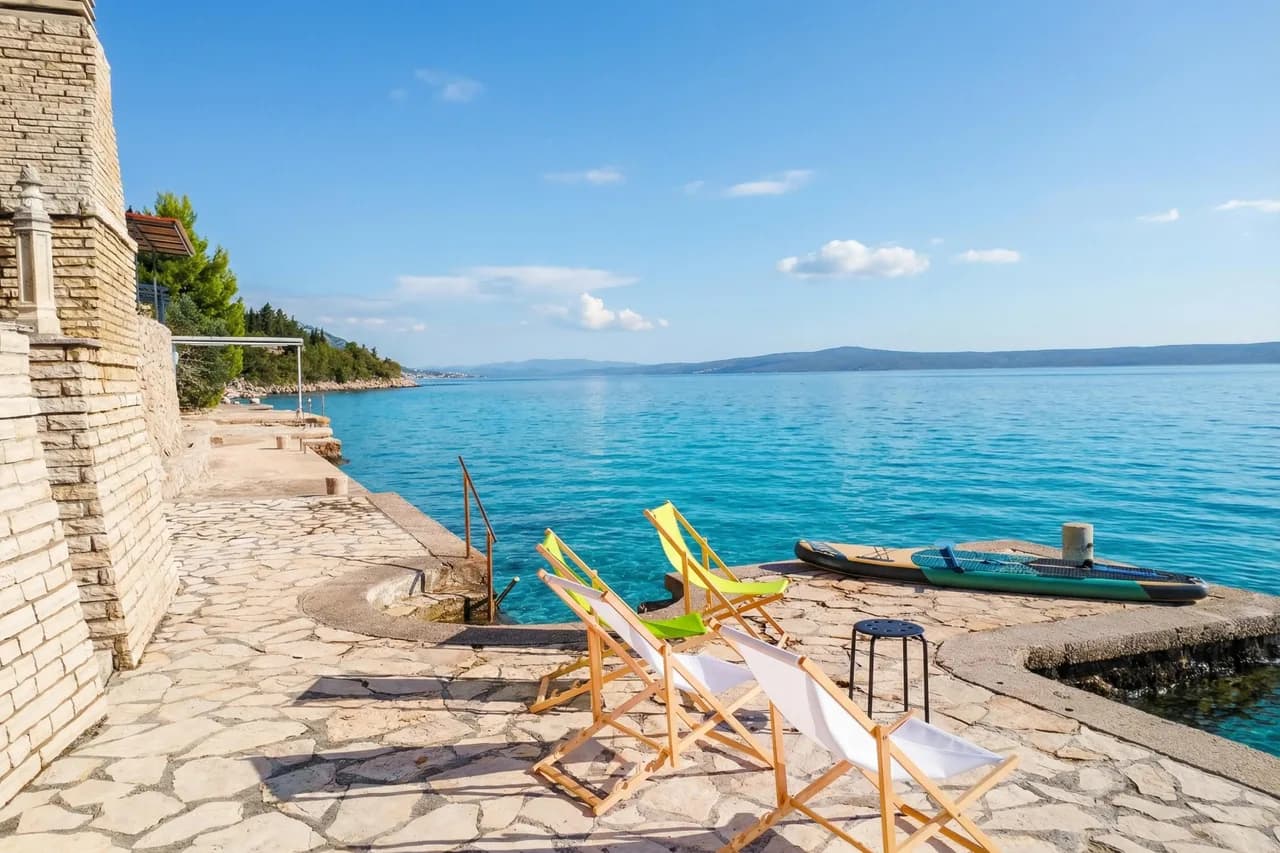 Beachfront Vacation Home in Tribanj, foto 3