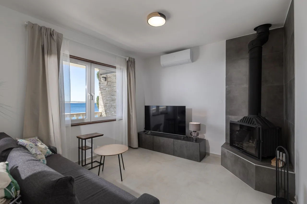 Beachfront Vacation Home in Tribanj, foto 5