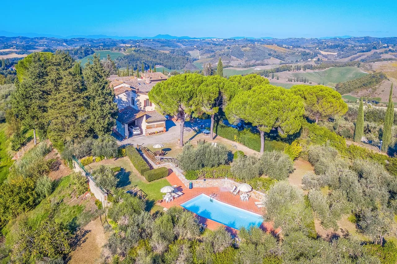 Chianti Site Fienile mit Gemeinschaftspool