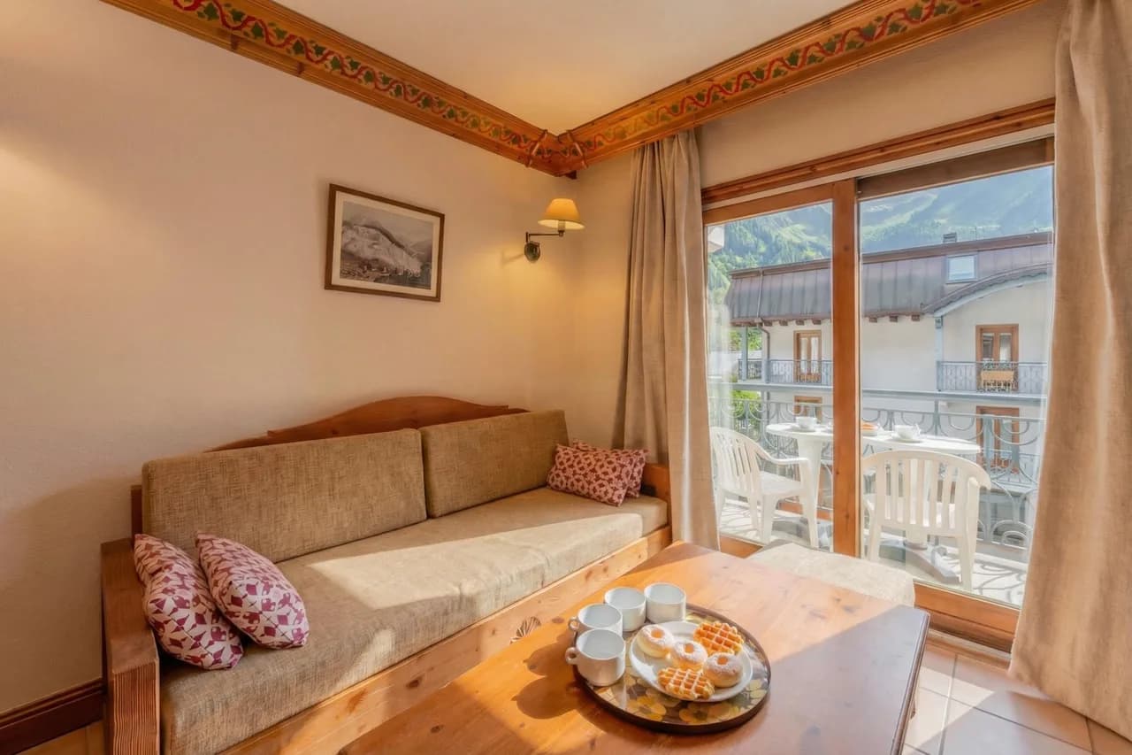 Le Cristal GM9 Mountain View, Pool, Parking & Free WiFi photo 4