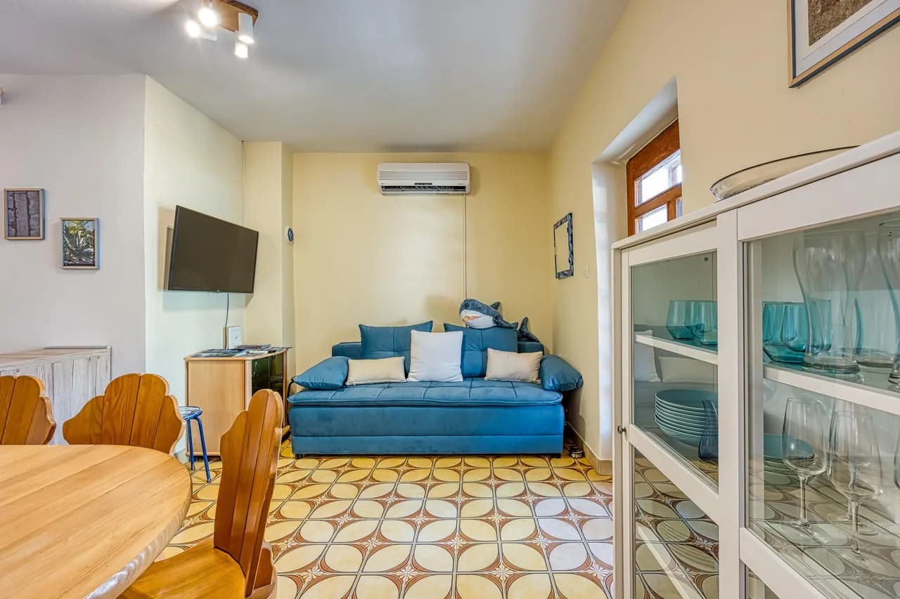 Old Bay Leave Town Apartment photo 2
