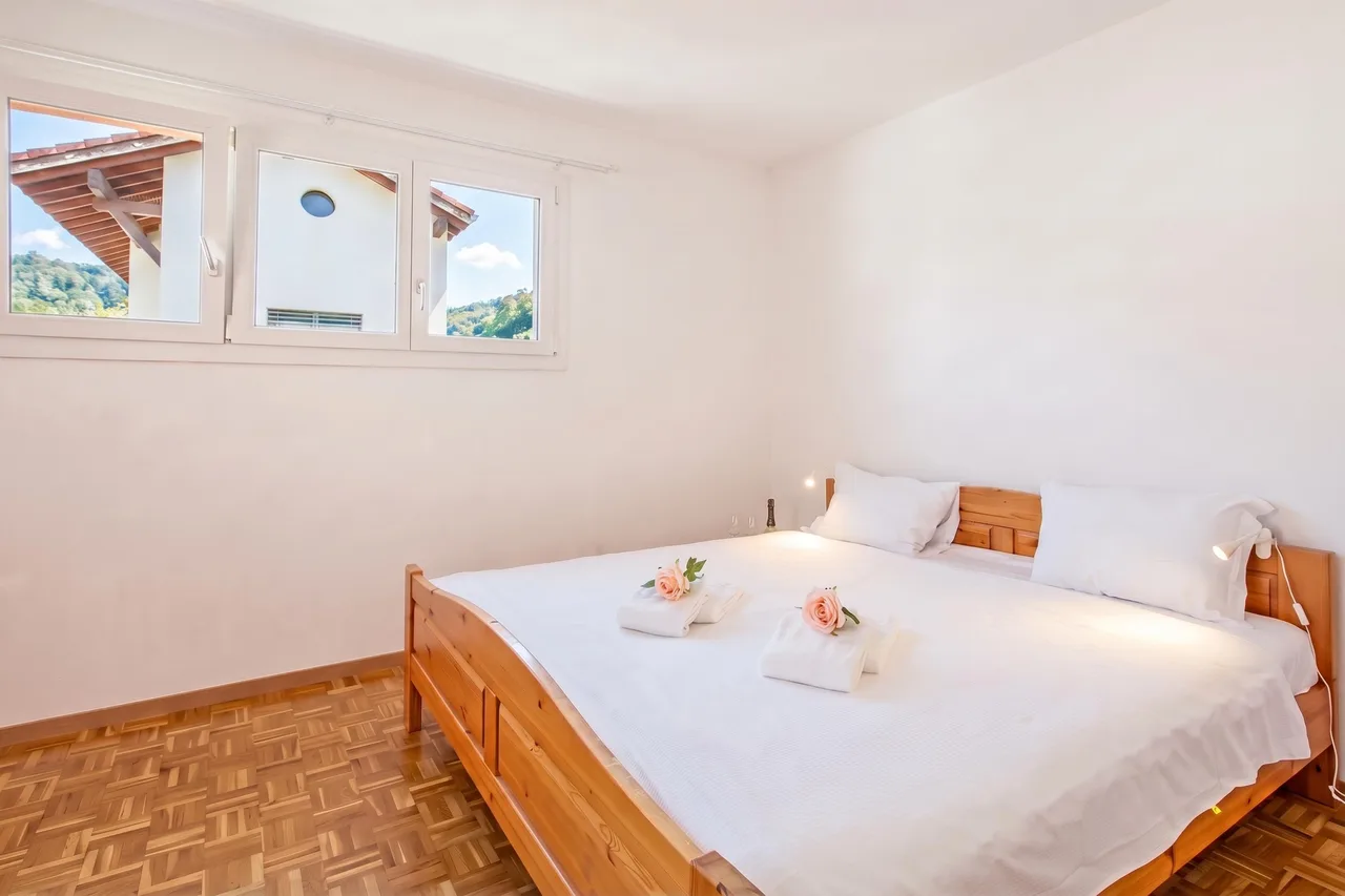 Casa Carolina 2 Losone 3BR with Private Garden photo 5